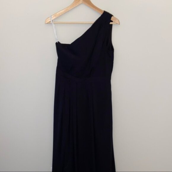 Long One-Shoulder Crinkle Chiffon Dress - Picture 3 of 4
